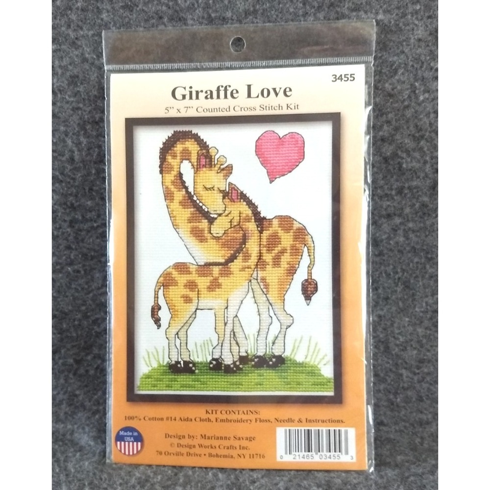 Design Works Crafts Counted Cross Stick Kit Giraffe Love #3455 USA 5"x7" NIP NEW